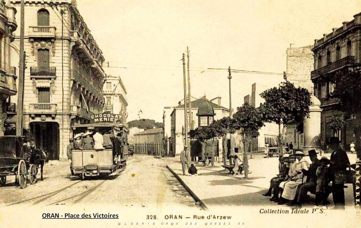 RA g- 009- Place des Victoires.jpg